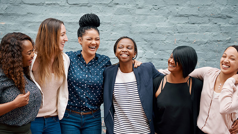 Abraçar a tecnologia para promover o empoderamento feminino Image
