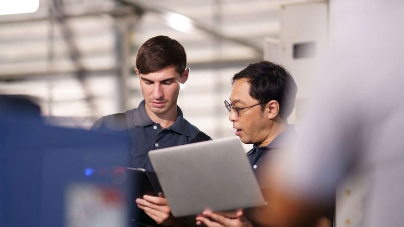 Vertiv&trade; services with full backing