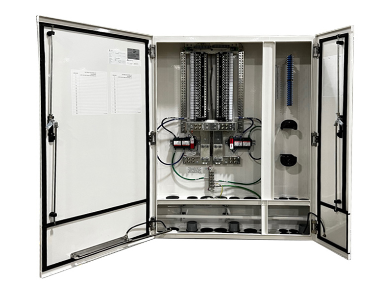 Vertiv™ NetSure™ External Distribution Box (EDB) Image