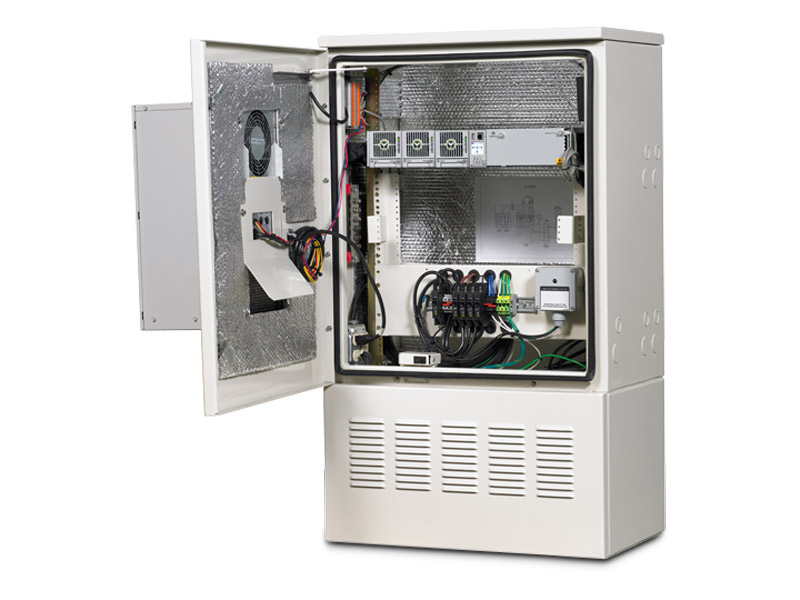 Vertiv XTE 601E, boîtier de 84 po Image